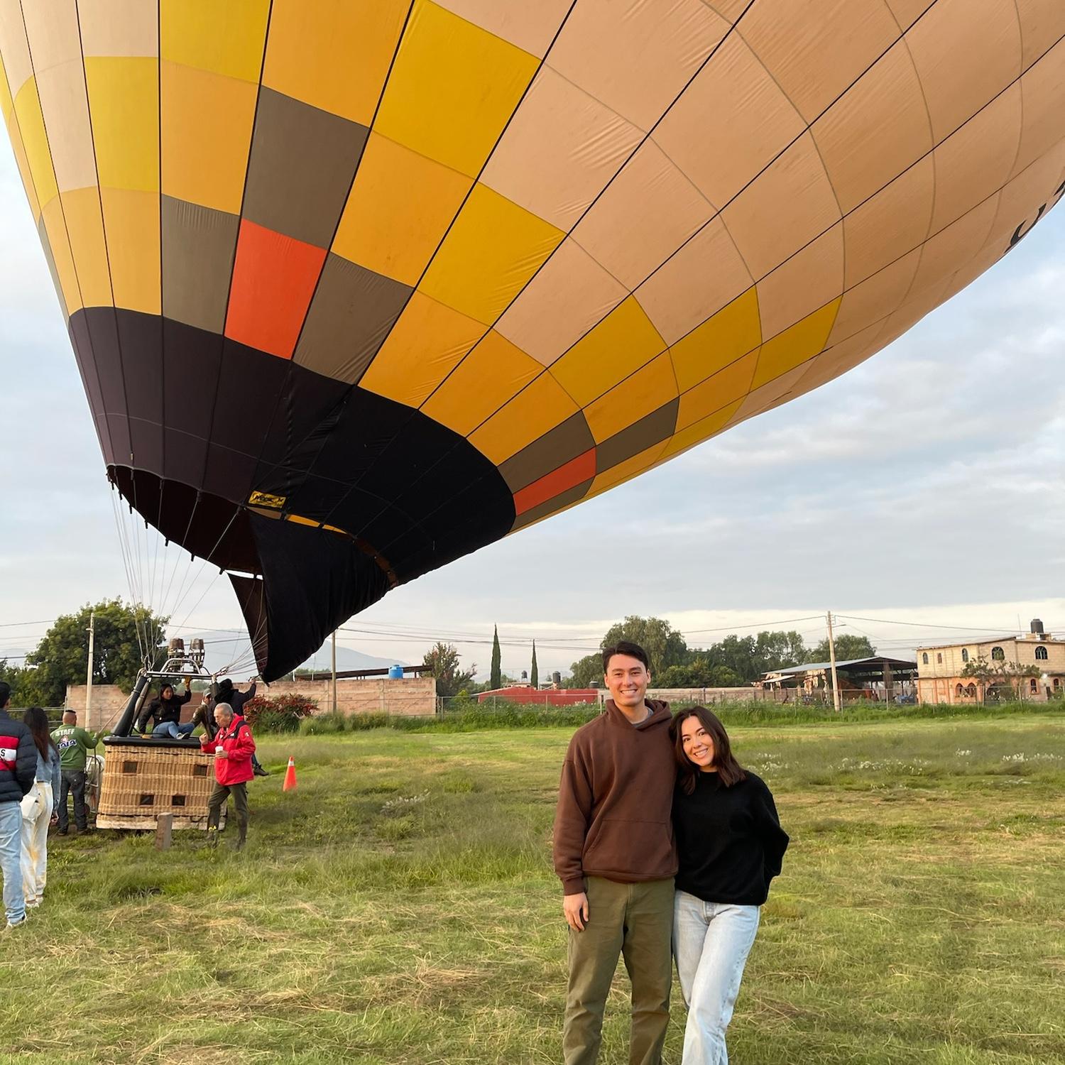 Our first hot air balloon in CDMX!!