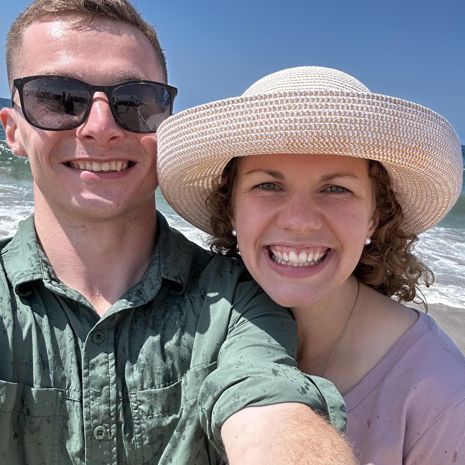 Brendan pulled off a surprise (a tough feat) and took Emily to Manhattan Beach after dropping Alana off at LAX!