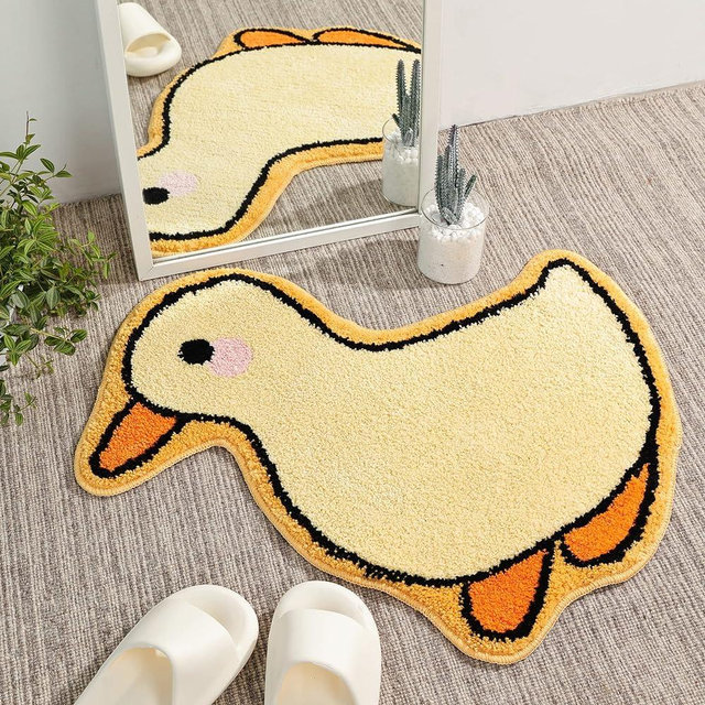 TRUEDAYS Bathroom Rug Cute Bath Mat Duck Shaped Small Rug Non Slip Bathtub Mat and Absorbent Shower Mat Washable Plush Luxury Mat