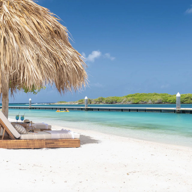 Honeymoon Private Cabana Rental