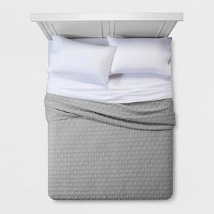 Triangle Stitched Jersey Quilt - Queen (Gray)