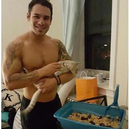 Calliope and I made Travis a kitty litter birthday cake for his 25th(?) birthday