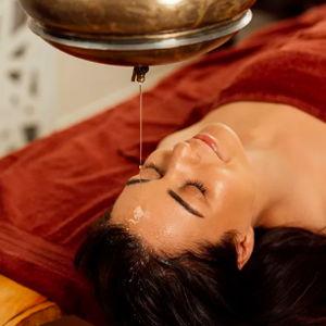 Honeymoon Spa Experience - Shirodhara Treatment