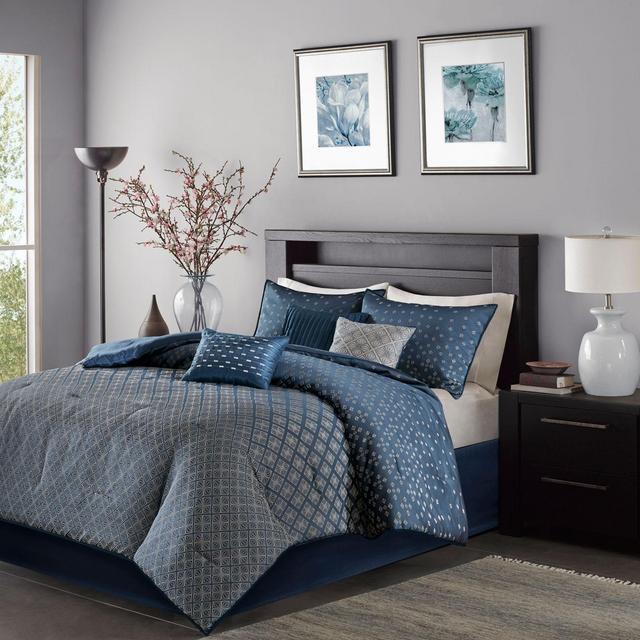 Madison Park Biloxi 7-Piece Queen Comforter Set in Navy