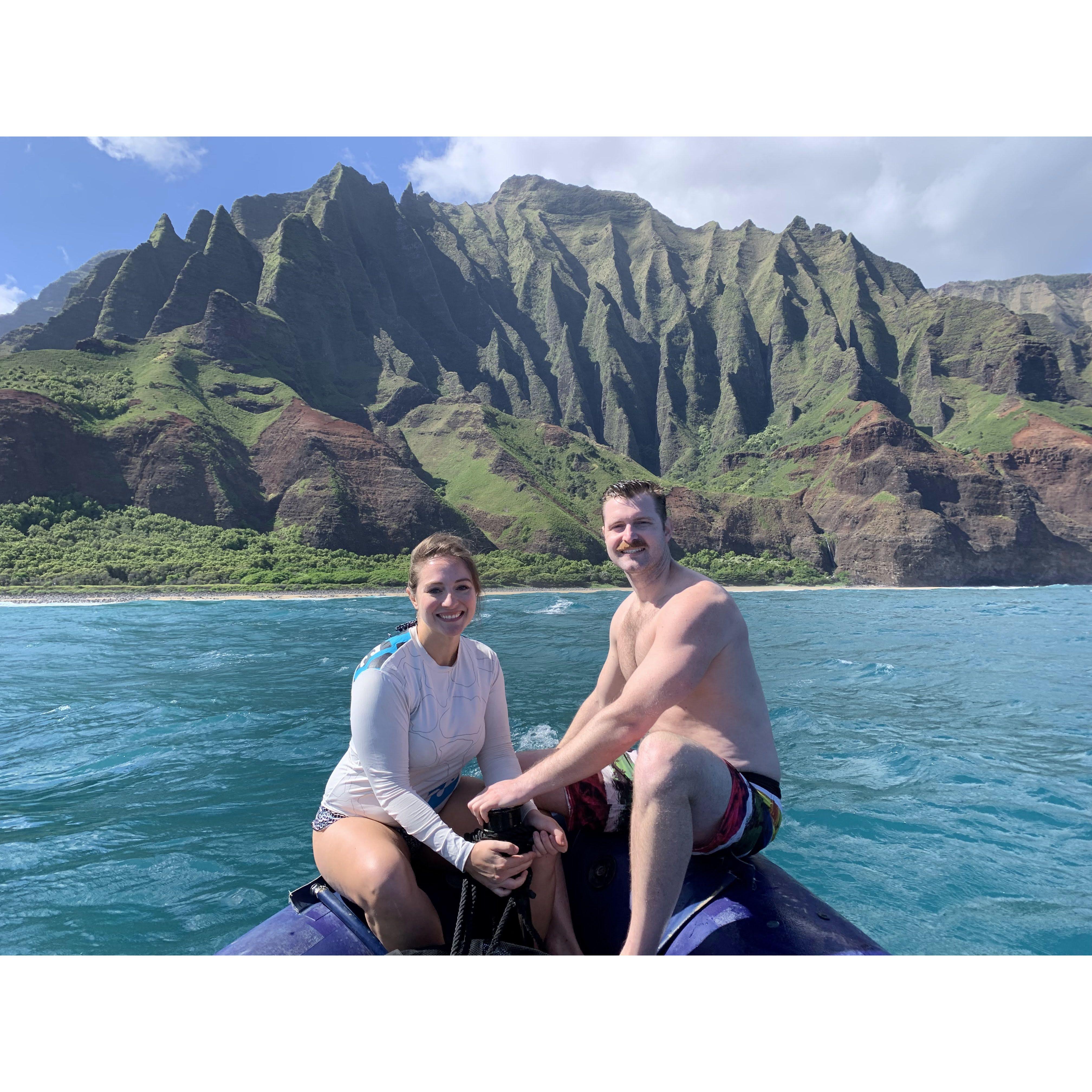 Speedboating around Cathedrals, Na Pali Coast, Kauai, Hawaii