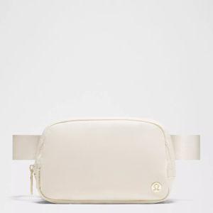 Everywhere Belt Bag 1L - Black/Black - ONE SIZE