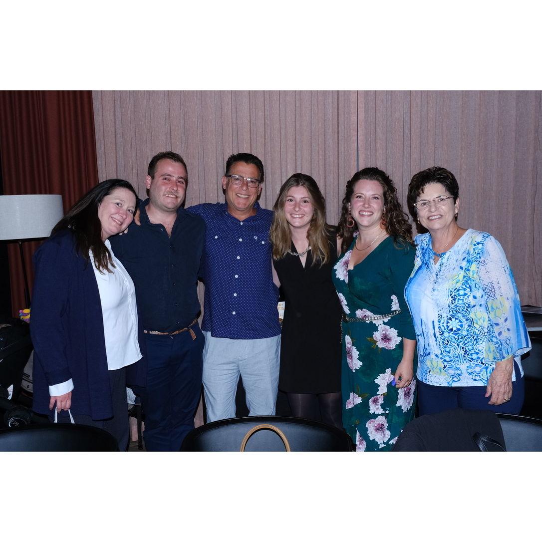 More of Mia's fam