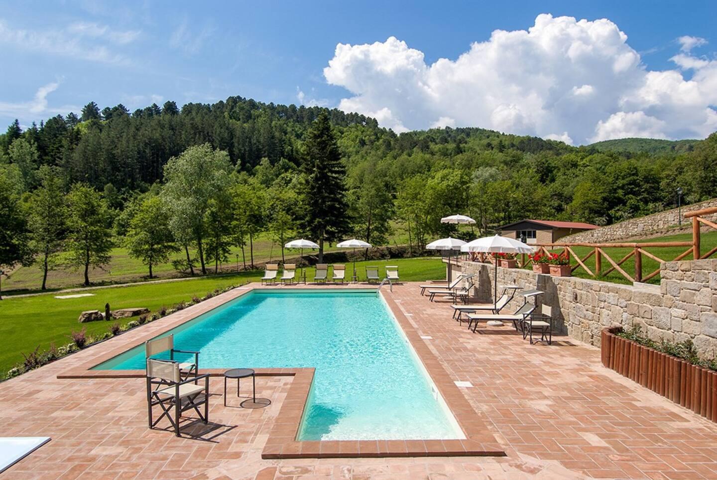 The Wedding Website of Ana Medina and Randy Fischer