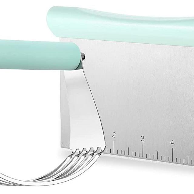 Spring Chef - Dough Blender and Pastry Cutter, Stainless Steel Nut, Pie, Pastry and Dough Cutter and Scraper, Multipurpose Baking Tools with Soft Grip Handles, Mint