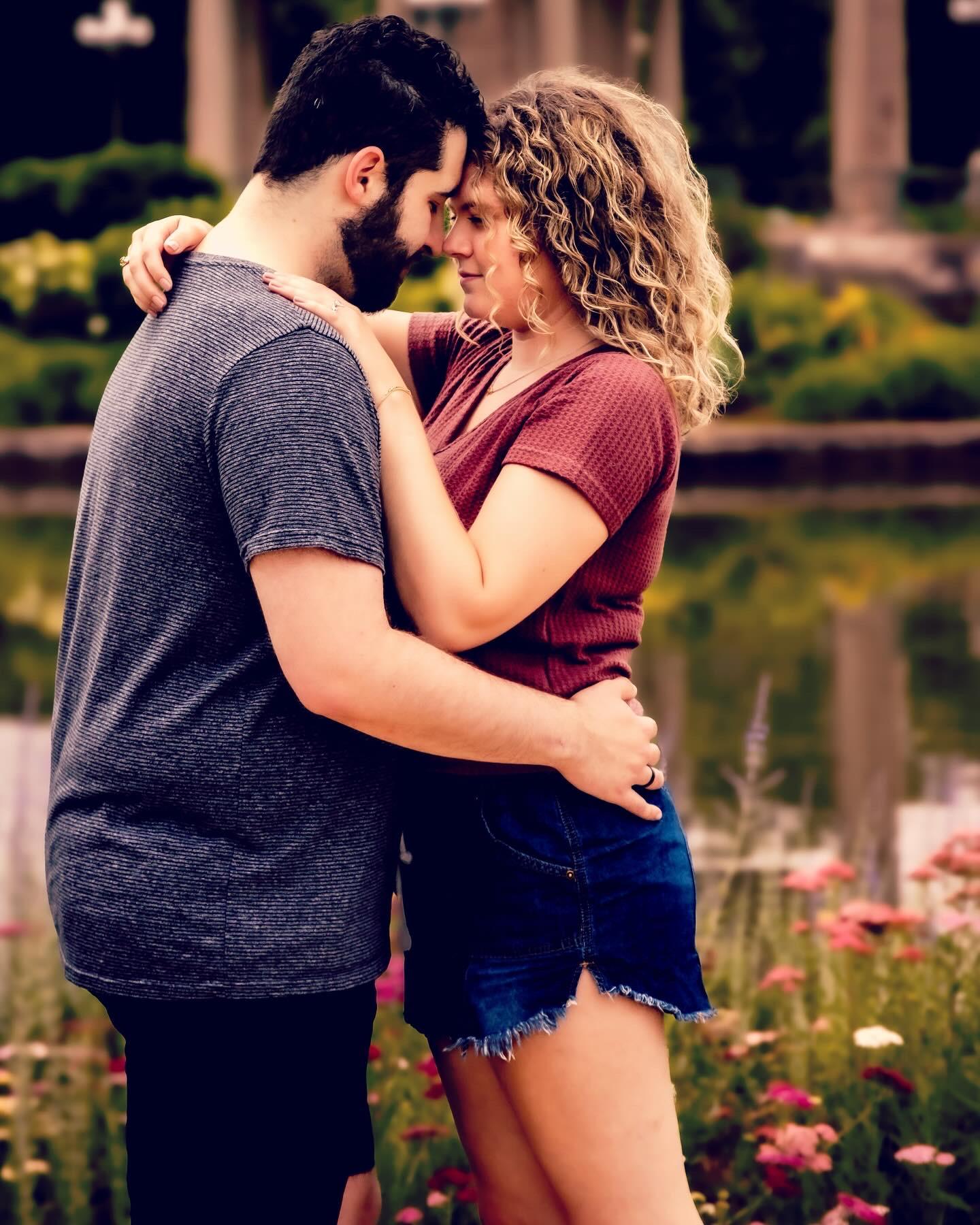 The Wedding Website of Isabelle Hamilton and Aj Fair