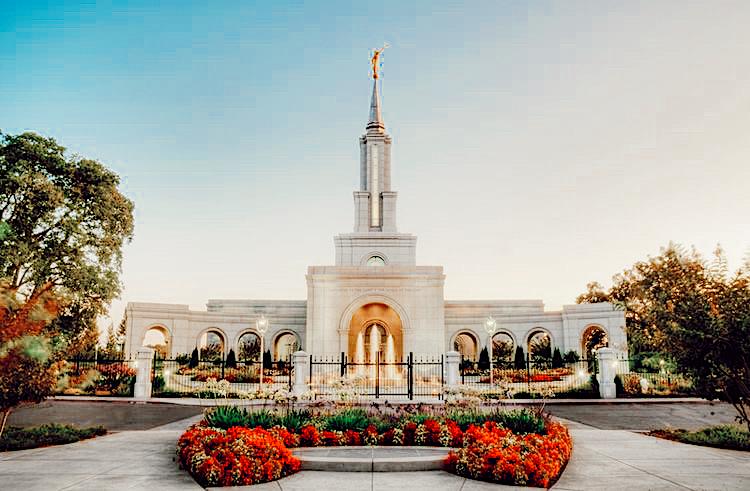 The Wedding Website of Lindsey Rawe and Trevor Park