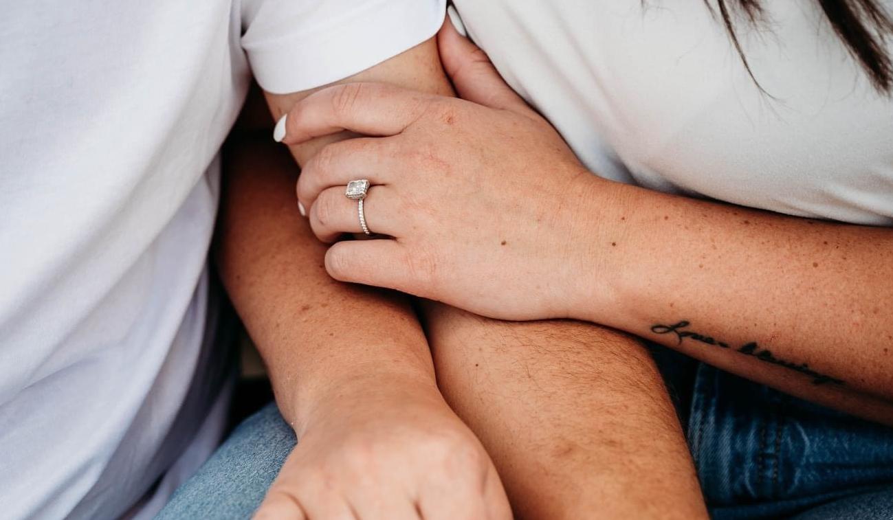 The Wedding Website of Brook Ovington and Raul Venegas