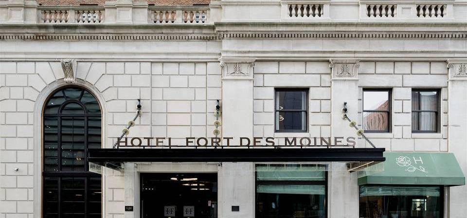 The Wedding Website of Alexa Morelli and Dan Giles