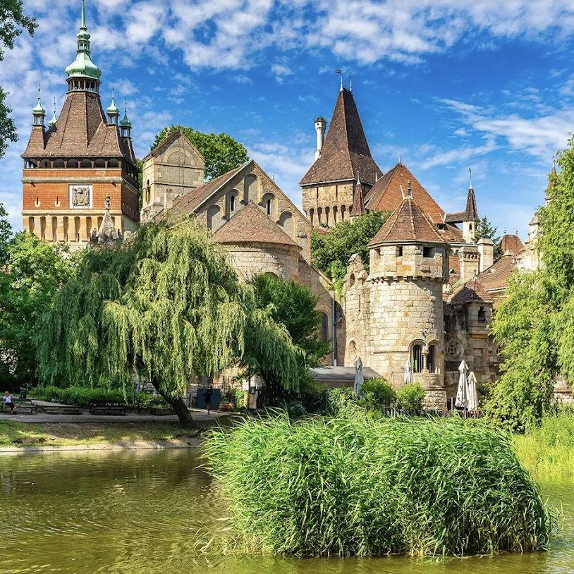 Wedding Venue / Esküvő helyszín – Vajdahunyad Castle