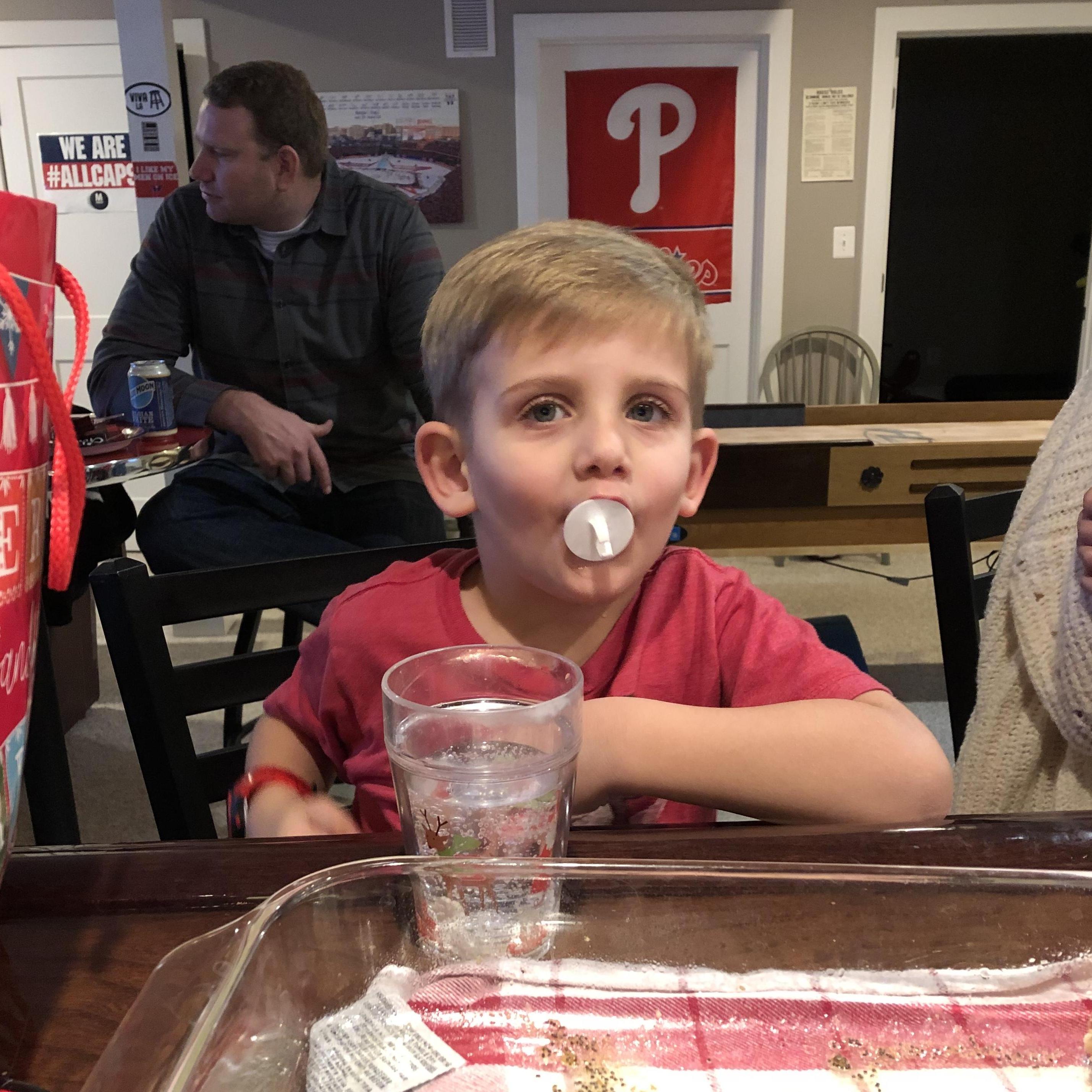 Ring pops for the ring bearer.