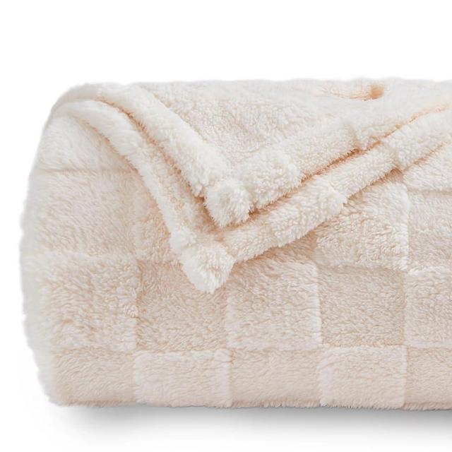 NEWCOSPLAY Super Soft Throw Blanket Ivory Premium Silky Flannel Fleece 3D Checkered Lightweight Bed Blanket All Season Use (Ivory, Throw(50"x70"))