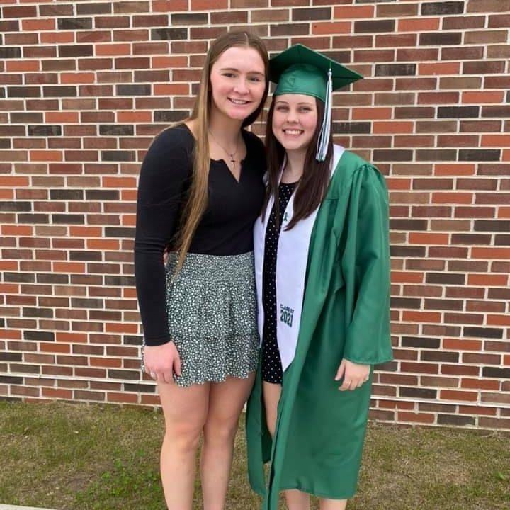 May 2021: Sarah's senior skip day lined up with Megan's high school graduation day! Without any other plans, Sarah decided to travel to Iowa! Sarah got to watch Megan give her valedictorian speech!