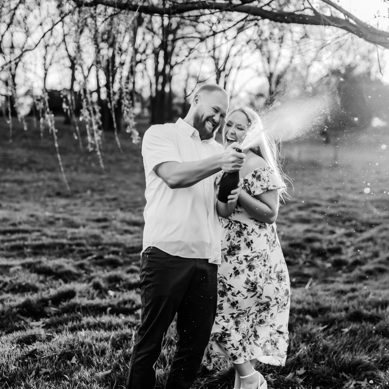 4.6.24

Engagement pictures @ Loose Park & Nelson Atkins Museum, Kansas City, MO