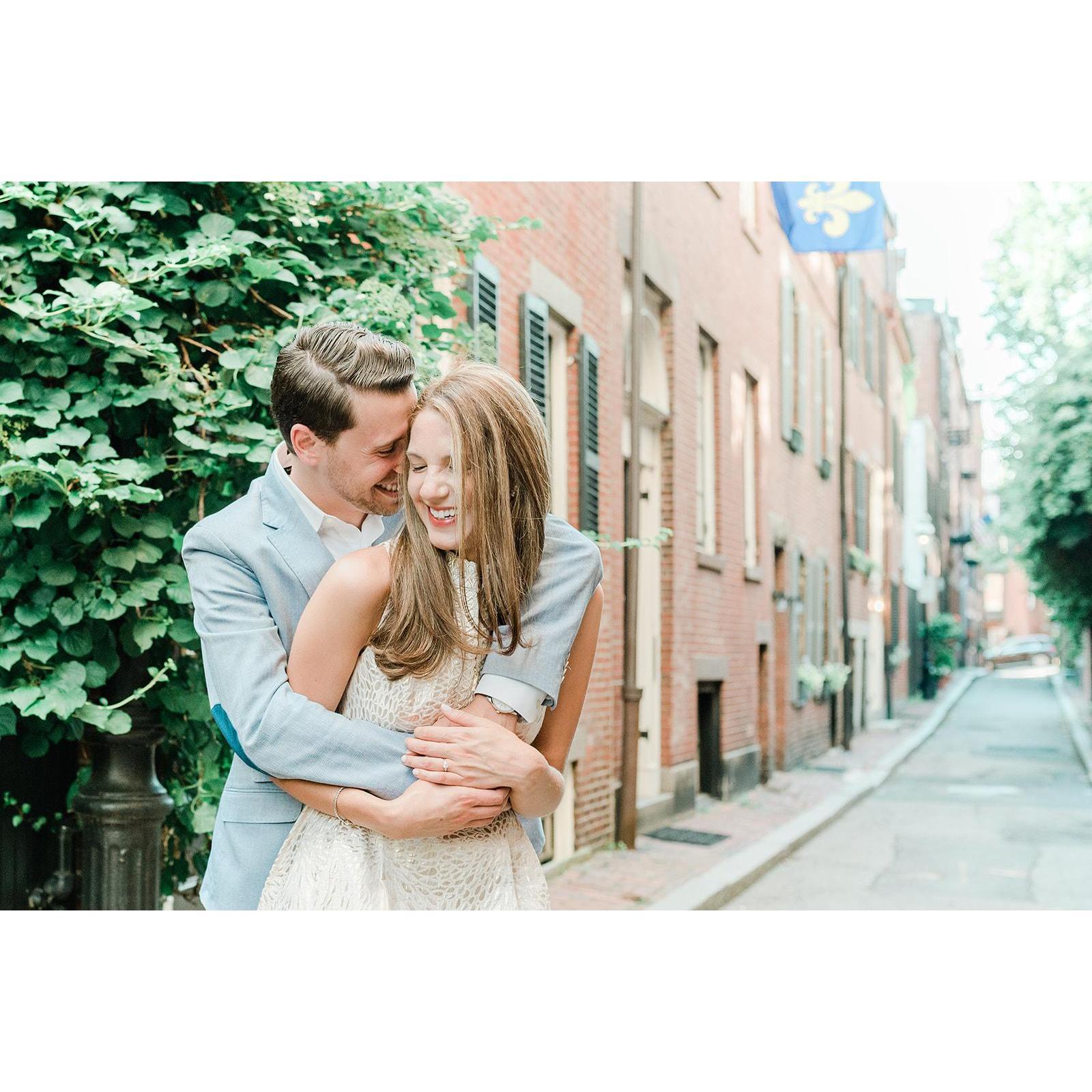 Summer engagement shoot in Beacon Hill
Photographer: Christina Tooley