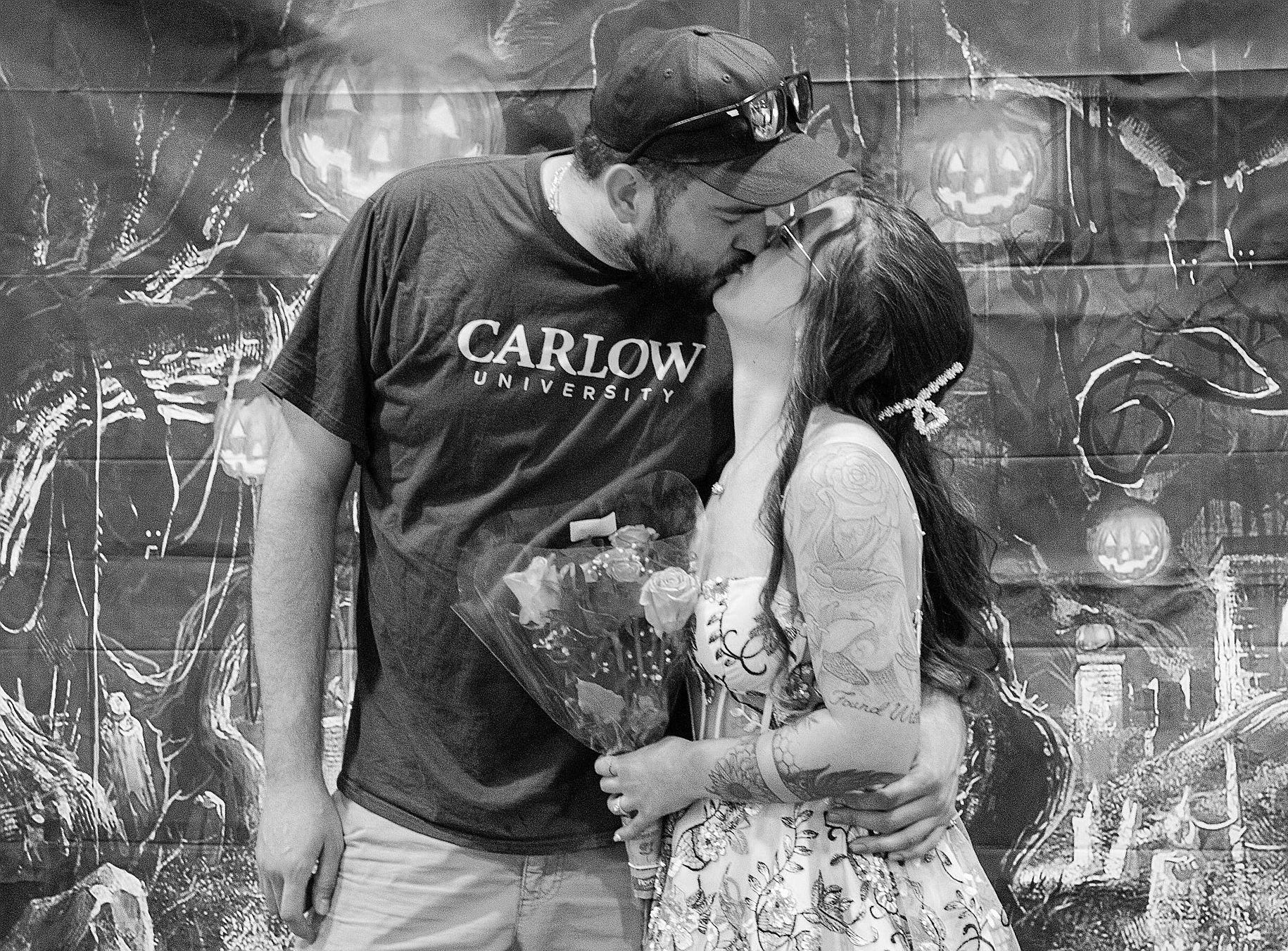 The Wedding Website of Mandy Ventrice and James Clark
