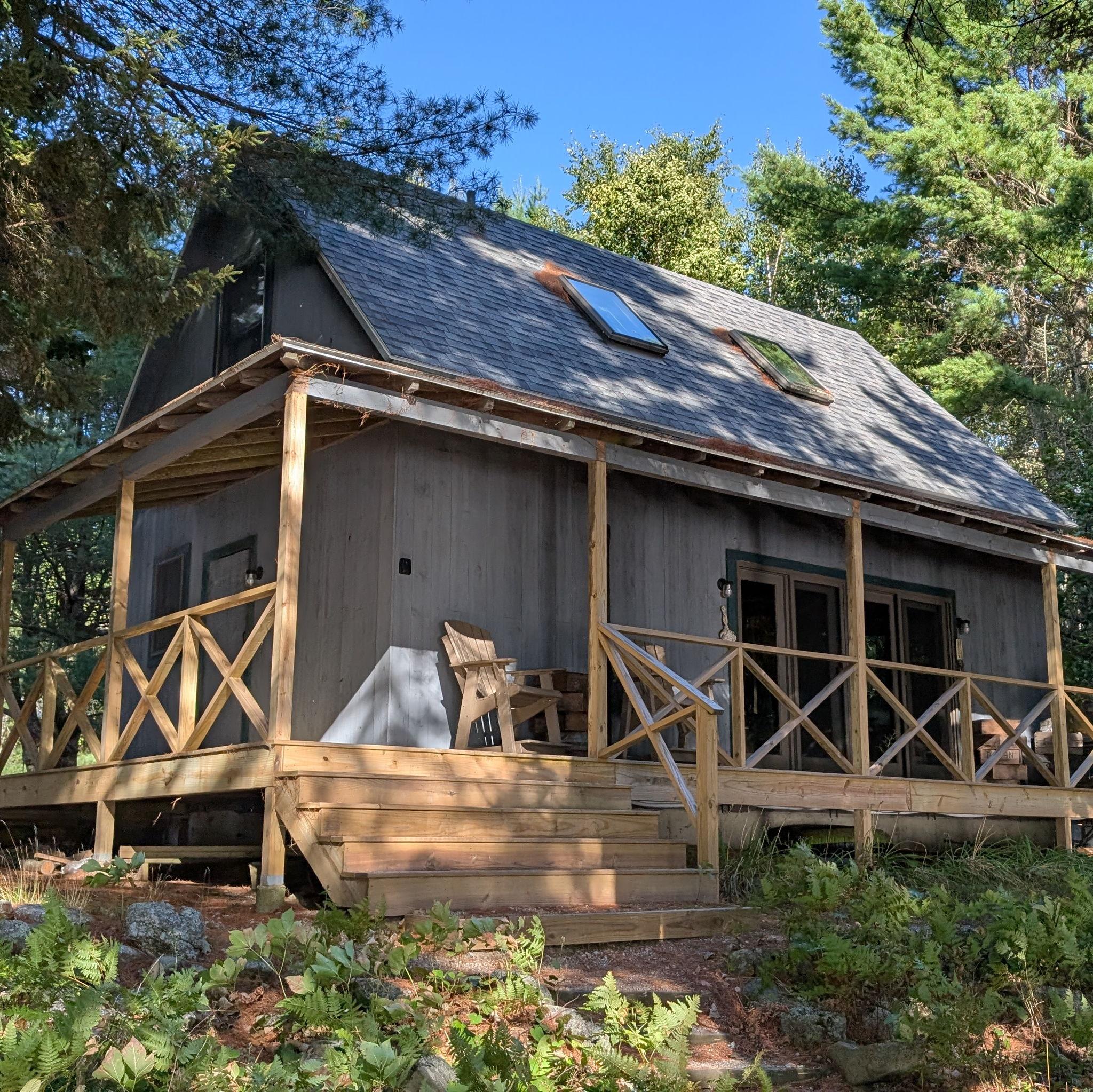 Andrew was on this back porch when he texted Christy for the first time.