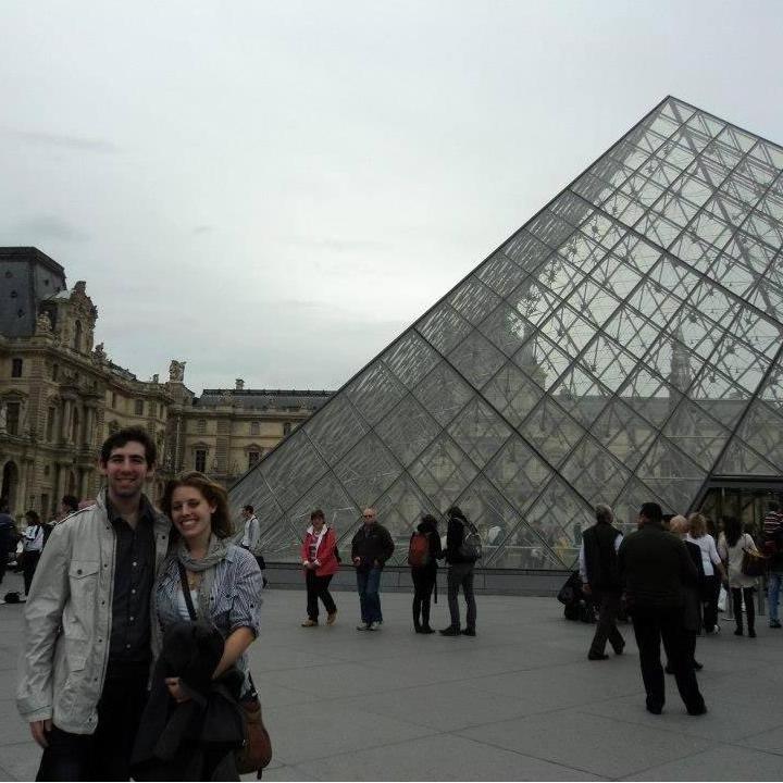 Visiting each other during Study Abroad in the city of love