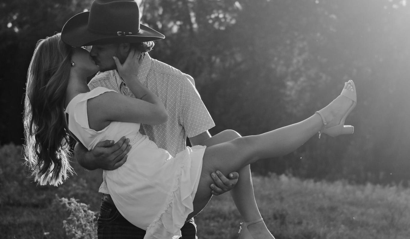 The Wedding Website of danyell hall and justin dennis