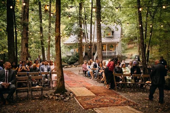 The Wedding Website of Lainey Kopczynski and James Moncure