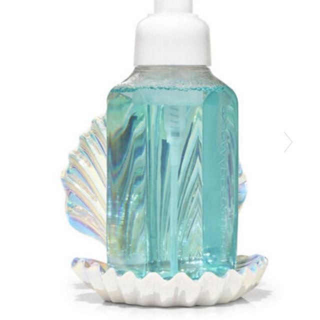 Seashell Gentle Foaming Soap Holder