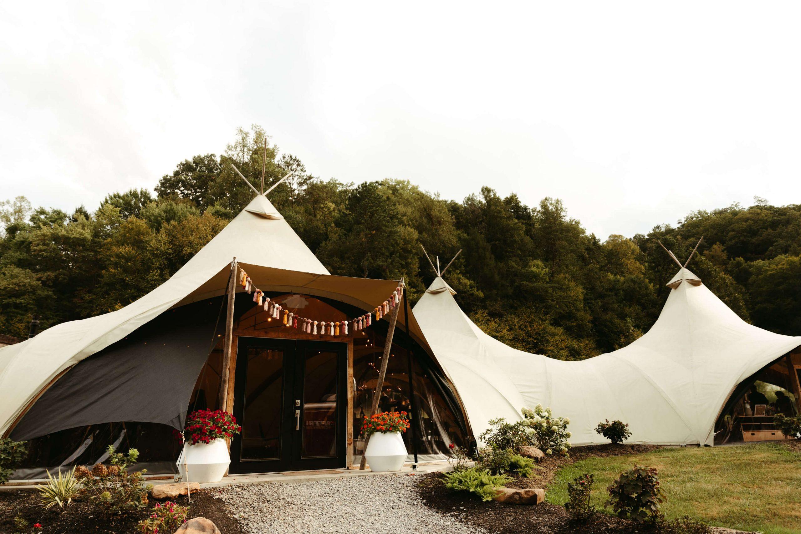 The Wedding Website of Tamlin Tromp and Michael Shuster