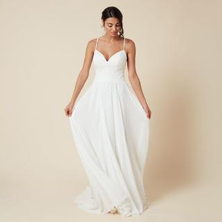 Sabine: Long Chiffon Wedding Dress