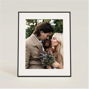 Walden Ink with Textured Mat - Smart HD Digital Picture Frame | Aura