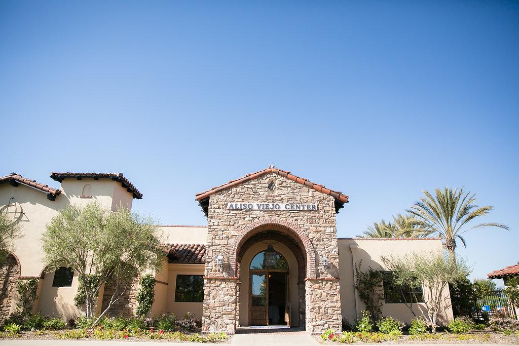 The Wedding Website of Aliso Viejo and Wedgewood Weddings