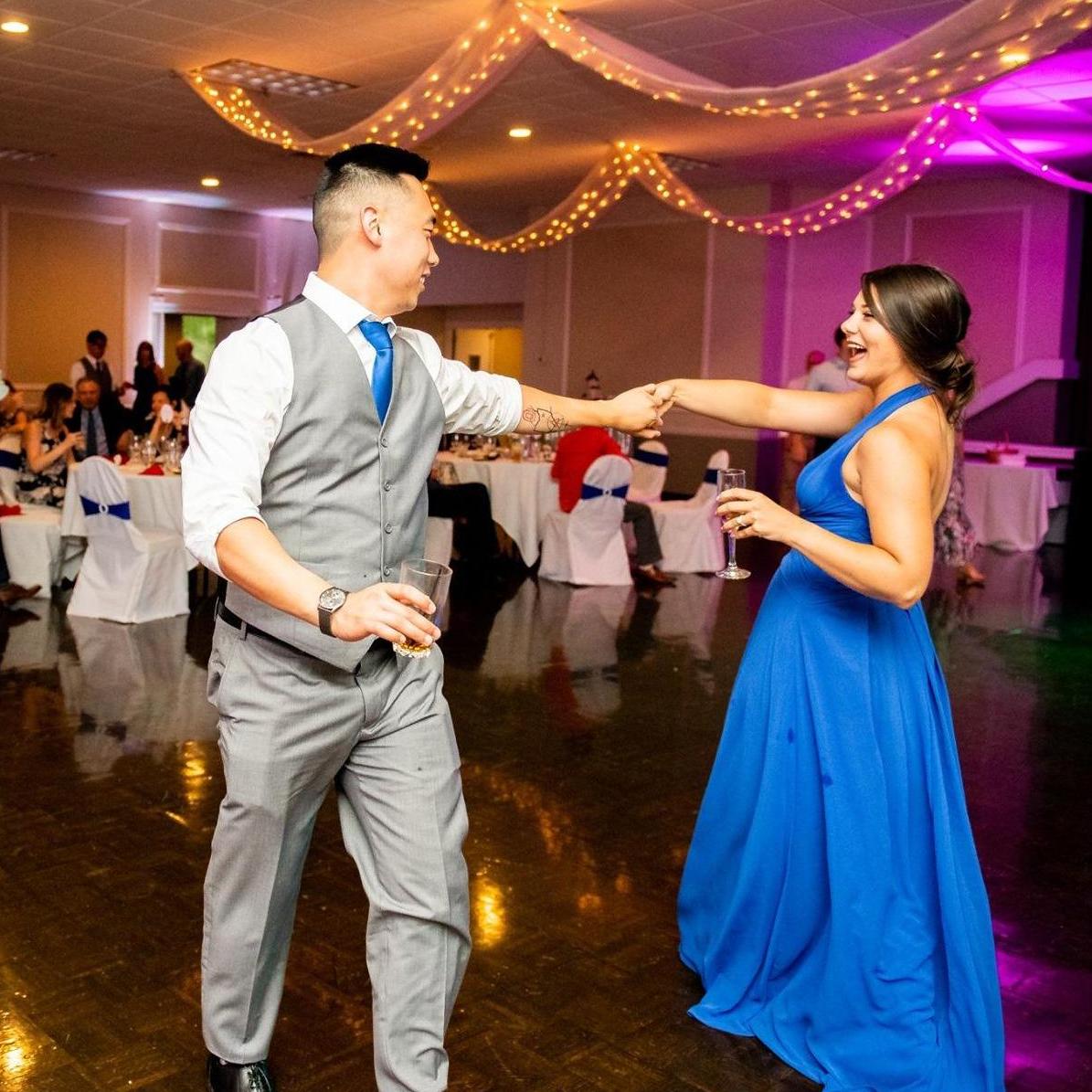 Dancing the night away at the wedding of Megan & Brian Knox. Photo by Allison Hopkins Photography. https://www.allisonhopkins.com/