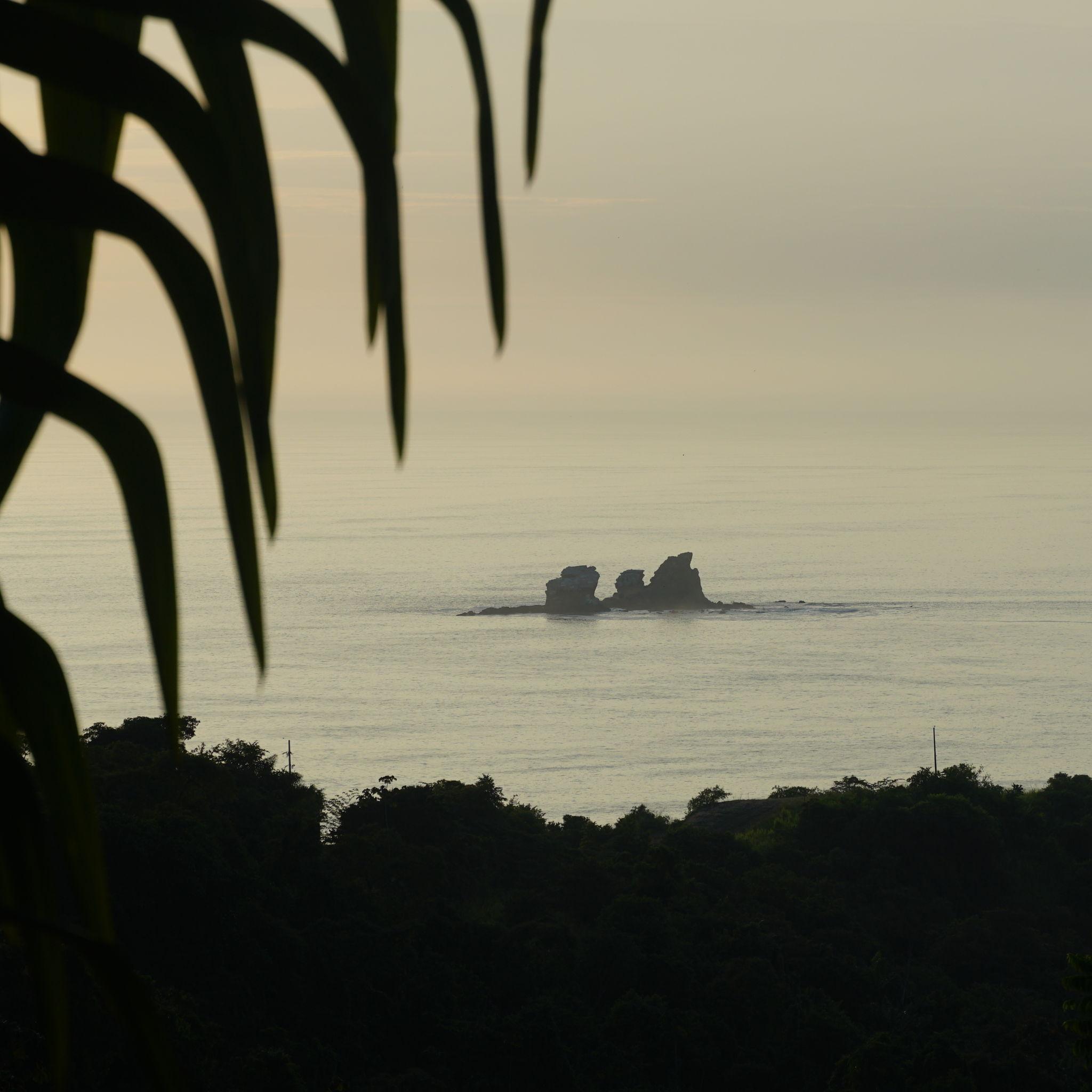 The view of the Isla Los Ahorcados from Cinco Cerros