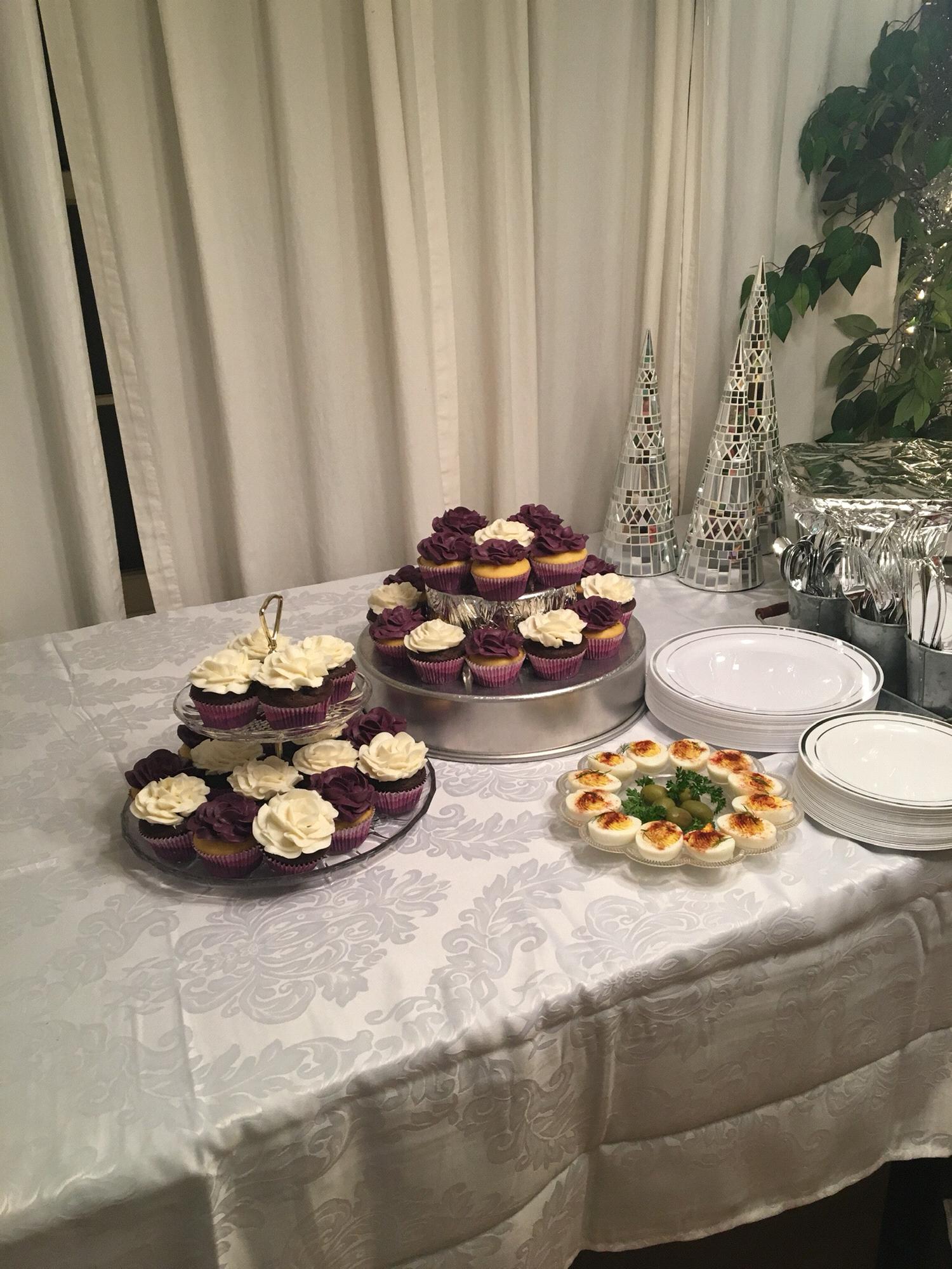 Purple and White Cupcakes 💜