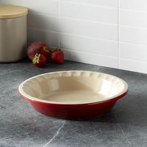 Le Creuset ® Cerise Pie Dish