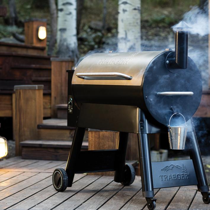 Pro 780 Wifi Pellet Grill and Smoker in Black