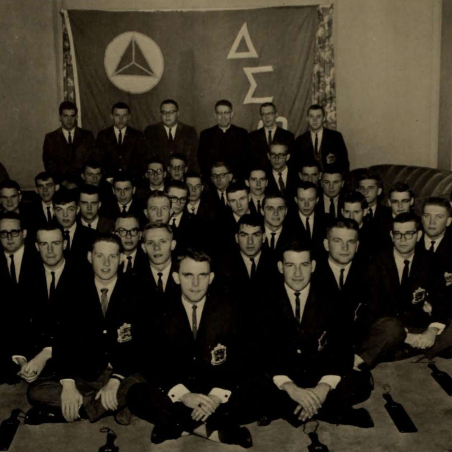 Fraternity brothers - 547 Living Room
