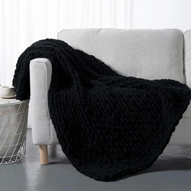 Carriediosa Chunky Knit Throw Blanket 60" X 80" Twin, 100% Hand Made Large Chenille Loop Yarn Soft Fluffy Throws for Couch Sofa Bed, Big Crochet Cozy Heavy Thick Cable Woven Blanket, Black