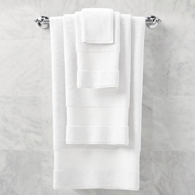 Bath Towels (Frontgate Resort Collection - White)