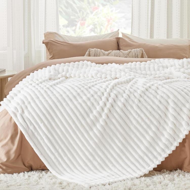 Bedsure King Size Blanket for Bed - GentleSoft Cozy Soft Blankets for Women, Cute Large Bedding Fleece Throws for Girls, Off White, 108x90 Inches