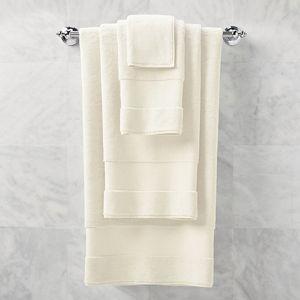 Frontgate Resort Ivory Bath Towels