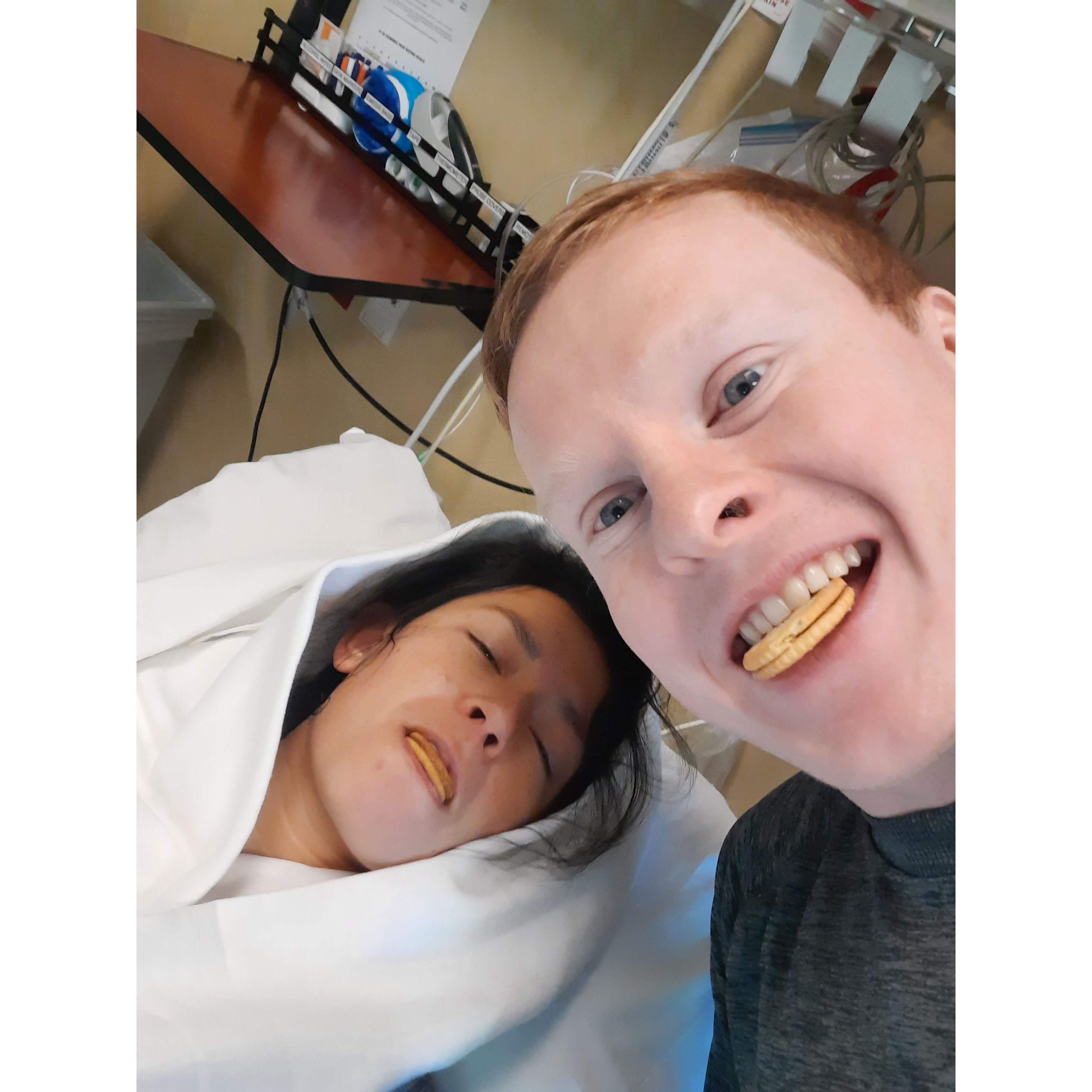 Snack time after knee surgery