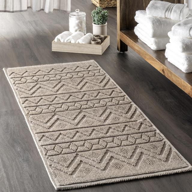 nuLOOM Easton Textured Tribal Striped Bath Mat, 17" x 24", Beige