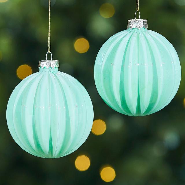 Southern LivingBaking Spirits Bright Collection Mint Ribbed Ball Ornament