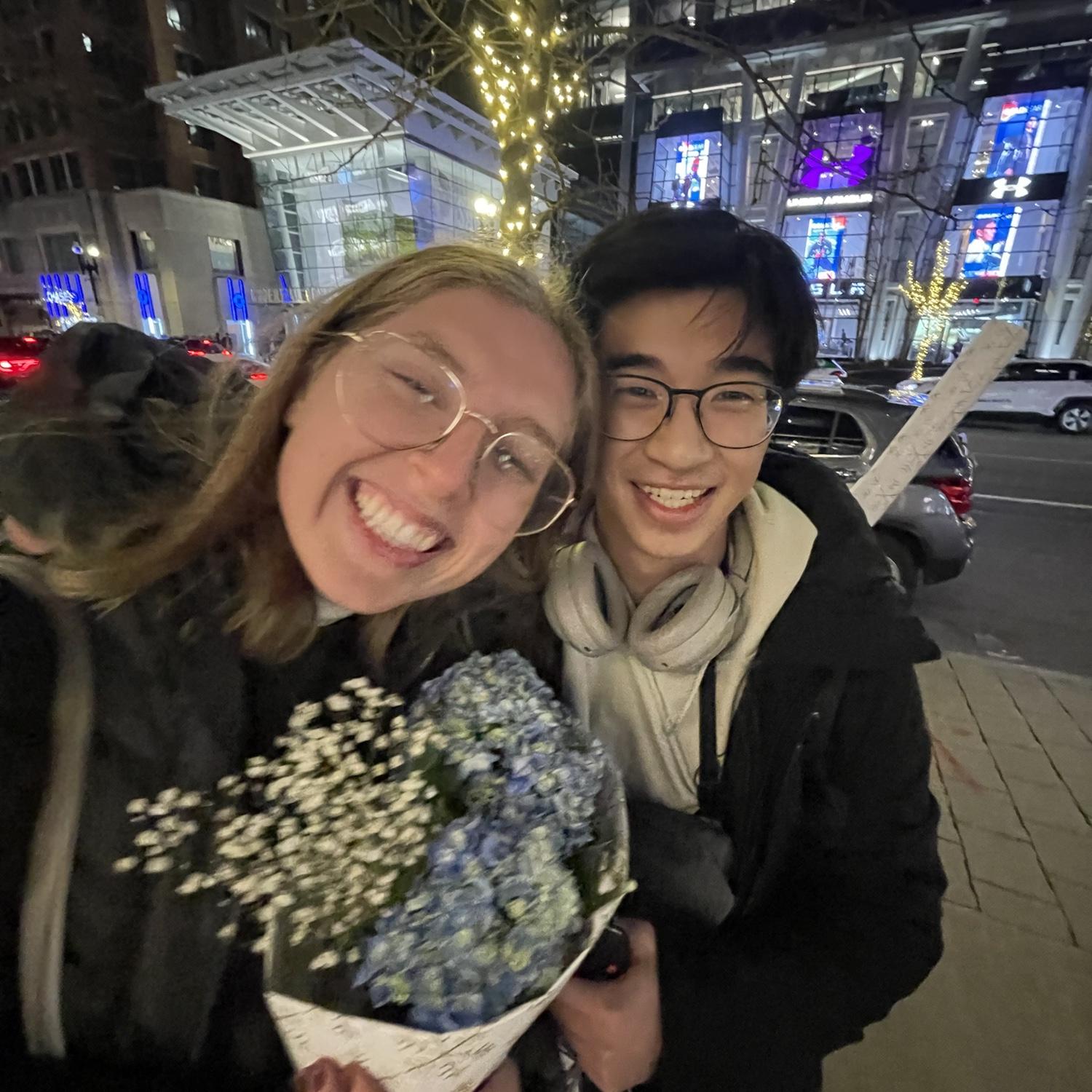12-12-23

The first month of dating long-distance was hard, but it was so sweet to finally be reunited! This was the first time Grace flew to Boston after deciding to move, while dating Jonny!