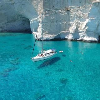Discover Milos Cruise for 2