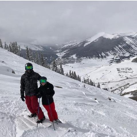 Jesse grew up snowboarding and Lee grew up skiing.