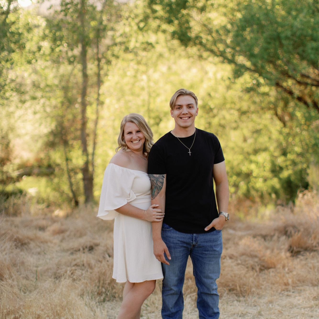 Engagement Photos at Jewel of the Creek Preserve